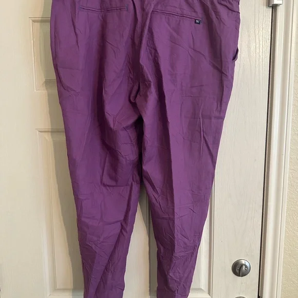 Blue & Red Houndstooth Chino Pants with Relaxed Fit - Picture 2 of 6